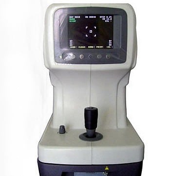 vue de face de l' autorefractometre RMK-200